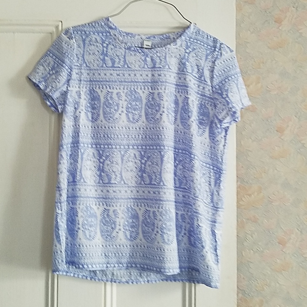 Old Navy Lightweight Top- M